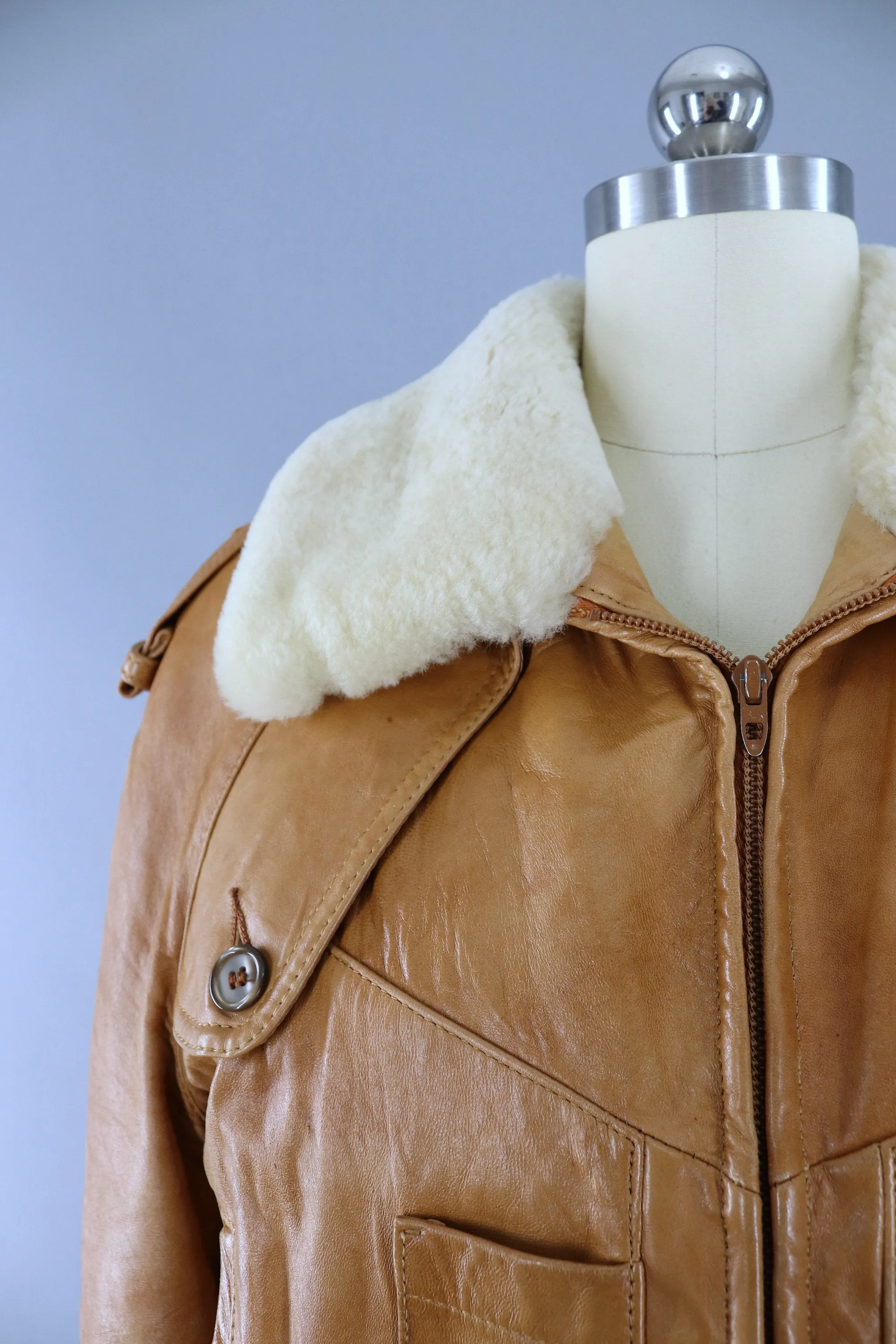 Vintage 1970s Tan Leather Bomber Flight Jacket / Silton California