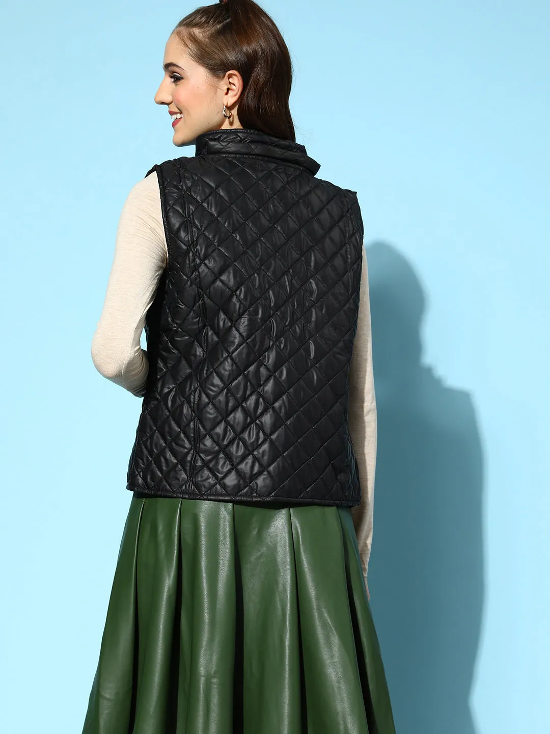 Women Black Quilted Sleeveless Hood Jacket