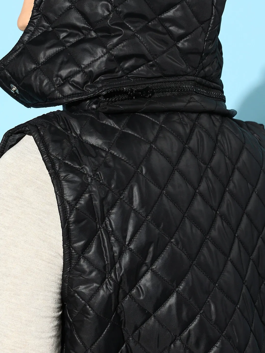 Women Black Quilted Sleeveless Hood Jacket